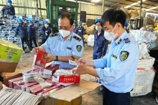 TP. Hồ Chí Minh tiêu hủy hàng nghìn sản phẩm hàng hóa vi phạm