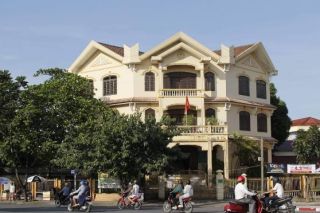 Khởi tố nguyên Chi cục trưởng Kiểm lâm và Trưởng phòng Quản lý rừng