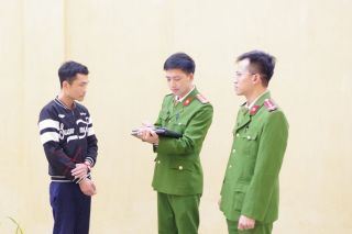Hà Nam: Bắt đối tượng giả danh công an để lừa đảo chiếm đoạt tài sản