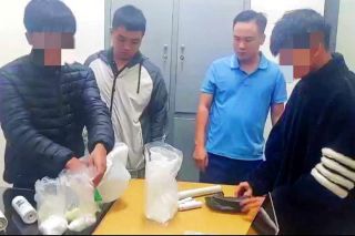 Phát hiện 03 học sinh, mua hóa chất về tự chế pháo nổ để đốt vào dịp Tết