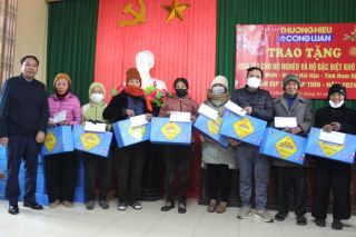 Thương hiệu và Công luận trao 200 suất quà Tết cho các gia đình có hoàn cảnh khó khăn xã Hải Minh