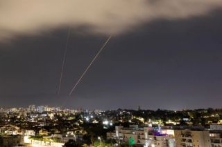 Iran phóng hơn 100 UAV, tên lửa tập kích Israel, Hội đồng bảo an LHQ chuẩn bị họp khẩn
