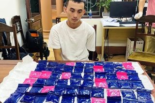 Bắt 2 đối tượng thu giữ hơn 18 nghìn viên ma túy tổng hợp