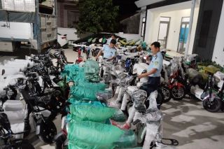 Phú Yên tạm giữ 83 xe đạp điện vận chuyển trái phép