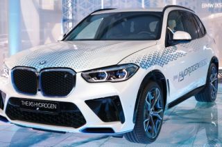 BMW bắt tay với Toyota hướng tới mục tiêu bắt đầu sản xuất hàng loạt xe chạy bằng pin nhiên liệu hydro