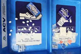 Tiếp tục phát hiện 362 viên kim cương nhập lậu qua sân bay Tân Sơn Nhất
