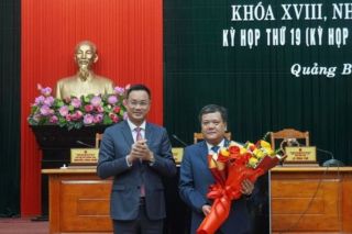 Ông Trần Phong được bầu giữ chức Chủ tịch UBND tỉnh Quảng Bình
