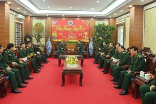 Bộ Tư lệnh Quân khu 4 thăm, chúc Tết Bộ Chỉ huy Bộ đội Biên phòng tỉnh Thanh Hóa