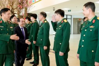 Đoàn đại biểu tỉnh Thanh Hóa thăm, chúc tết Bộ Tư lệnh Quân khu 4