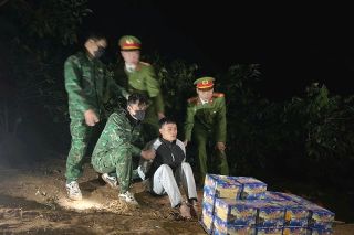 Bộ đội Biên phòng Quảng Trị bắt giữ vụ vận chuyển pháo trái phép