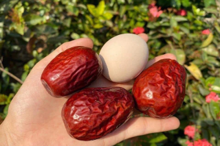 Táo đỏ như thế nào mà trở thành xu hướng giao dịch trên sàn thương mại điện tử?