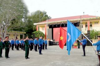 Lễ chào cờ “Tôi yêu Tổ quốc tôi” tại Tượng đài “Bác Hồ với chiến sĩ Biên phòng”