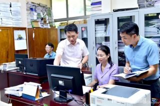 Đề xuất chính sách thu hút nhân tài, cơ chế đưa ra khỏi bộ máy người không đủ năng lực, phẩm chất