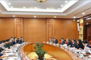 Giao ban với các ban đảng, 4 văn phòng, đảng ủy, cơ quan, đoàn thể Trung ương