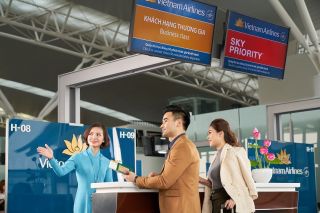 Giá vé máy bay dịp 30/4 - 1/5 tăng cao, nhiều chặng đã hết chỗ