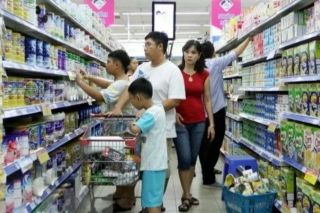 Vụ gần 600 loại sữa giả: Người tiêu dùng hãy lên tiếng để bảo vệ mình