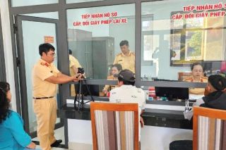 Công an Đà Nẵng lần đầu tổ chức sát hạch và cấp bằng lái xe