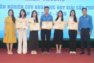 Trường Đại học Hồng Đức tổ chức Hội nghị khoa học tuổi trẻ sáng tạo