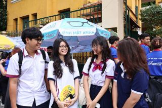 Những hình ảnh đẹp trong kỳ thi tốt nghiệp THPT 2025 tại TP. HCM