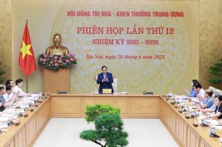 Phát động phong trào toàn dân thi đua làm giàu và đóng góp xây dựng đất nước