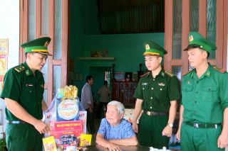 Biên phòng Tây Ninh - Mãi dành trọn sự tri ân các Anh hùng liệt sĩ, gia đình chính sách