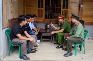 Công an tỉnh Lào Cai mở đợt cao điểm thu hồi vũ khí, vật liệu nổ, công cụ hỗ trợ và pháo