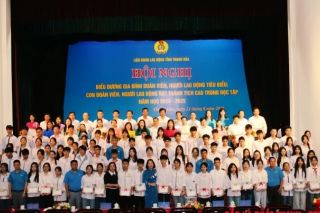 Thanh Hóa: Hội nghị biểu dương gia đình đoàn viên, người lao động tiêu biểu
