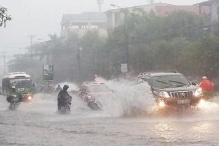 Thời tiết ngày 24/8: Bão mạnh hướng vào Bắc Trung Bộ, mưa dữ dội từ Thanh Hóa đến Quảng Trị