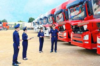 Chi cục Hải quan khu vực XVI nỗ lực hoàn thành nhiệm vụ thu ngân sách