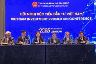 Bộ Tài chính tổ chức thành công Hội nghị xúc tiến đầu tư tại Vương quốc Anh