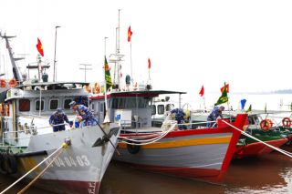 Ninh Bình khẩn trương ứng phó siêu bão số 9, hàng nghìn tàu thuyền và lao động được đảm bảo an toàn