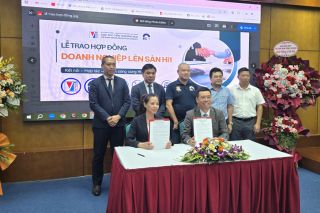 Hướng tới hệ sinh thái thương mại điện tử thuần Việt: Bước đi mới từ chương trình kết nối sản xuất và tiêu dùng