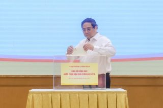 Thủ tướng cùng lãnh đạo Chính phủ và tập thể Văn phòng Chính phủ ủng hộ đồng bào bị thiệt hại do bão lũ