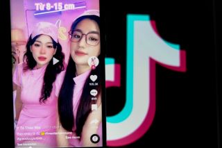 Nghiên cứu mới: TikTok hướng người dùng trẻ tuổi đến nội dung khiêu dâm