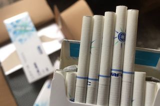 Đấu tranh buôn lậu thuốc lá qua biên giới rất khó khăn