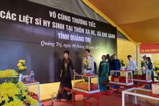Quảng Trị: Lễ viếng, truy điệu và an táng 14 hài cốt liệt sĩ