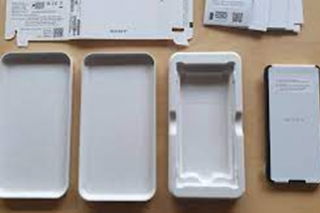 Sau Apple, Sony gây tranh cãi khi loại bỏ cả dây cáp sạc khỏi hộp đựng điện thoại