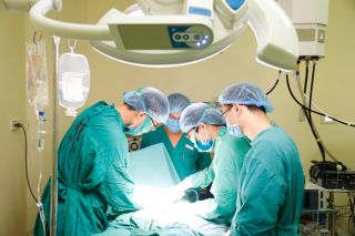 Đề xuất tăng mạnh phụ cấp cho nhân viên y tế