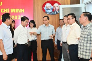 Bí thư Thành ủy TP. HCM kiểm tra công tác chuẩn bị Đại hội đại biểu Đảng bộ lần thứ I