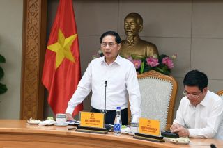 Phó Thủ tướng Bùi Thanh Sơn chủ trì họp rà soát tiến độ chuẩn bị tổ chức Hội chợ Mùa thu 2025