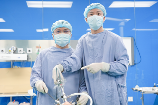 Ưu điểm của phẫu thuật đường miệng trong điều trị ung thư tuyến giáp