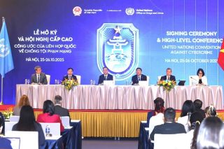 Kết thúc Lễ mở ký Công ước Hà Nội, 72 quốc gia tham gia ký kết trong hai ngày