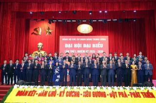Kết luận của Bộ Chính trị, Ban Bí thư về công tác đại hội đảng bộ trực thuộc Trung ương