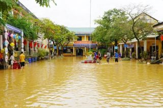 Hỗ trợ bổ sung 100 tỷ đồng cho thành phố Huế khắc phục thiệt hại do mưa lũ