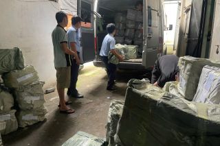 TP. HCM: Phát hiện, tạm giữ hơn 1 tấn bánh kẹo không rõ nguồn gốc, xuất xứ