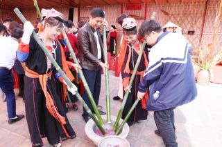 Bắc Ninh: Trưng bày di sản văn hóa các dân tộc thiểu số