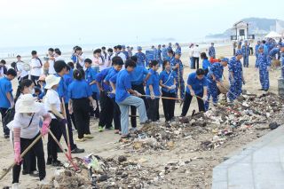 TP HCM: Phường Tam Thắng ra quân “Ngày chủ nhật xanh” bảo vệ môi trường