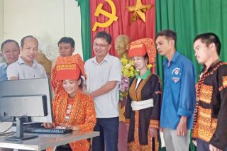 Bắc Ninh: Xây dựng xã hội học tập số ở vùng đồng bào dân tộc