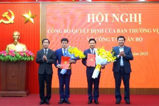 Tỉnh ủy Quảng Trị công bố các quyết định về công tác cán bộ