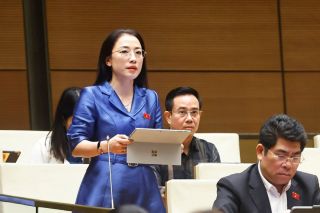 Đại biểu đề nghị miễn học phí cho sinh viên ngành y để tháo gỡ thiếu hụt nhân lực y tế